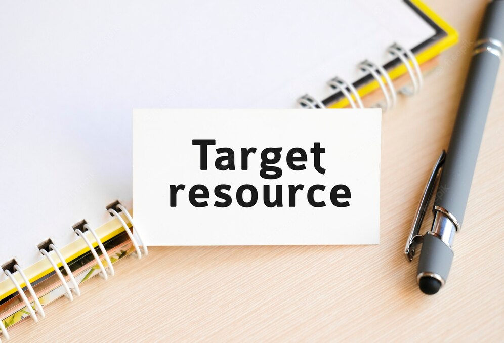 target-resource-text-notebook-with-spring-gray-pen_126791-585